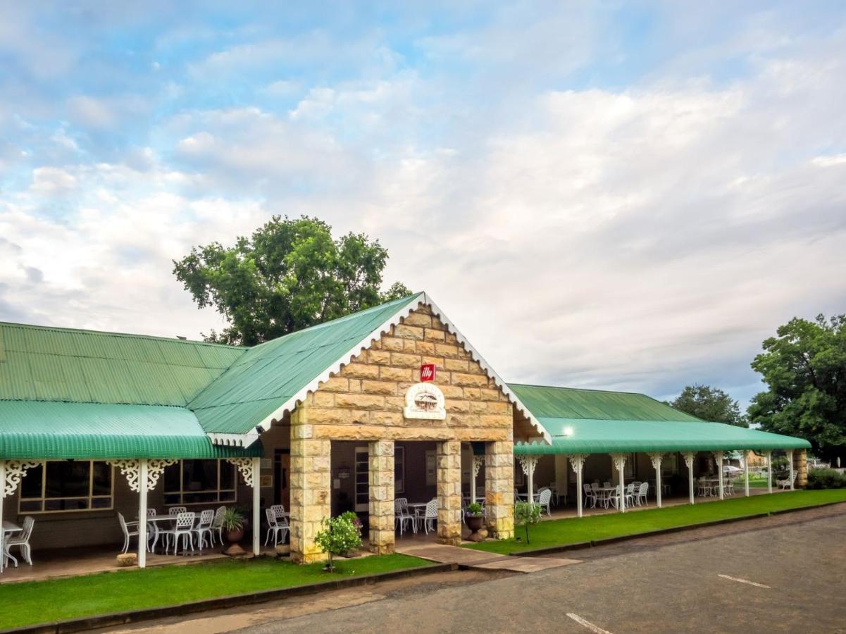 Fouriesburg Country Inn エクステリア 写真